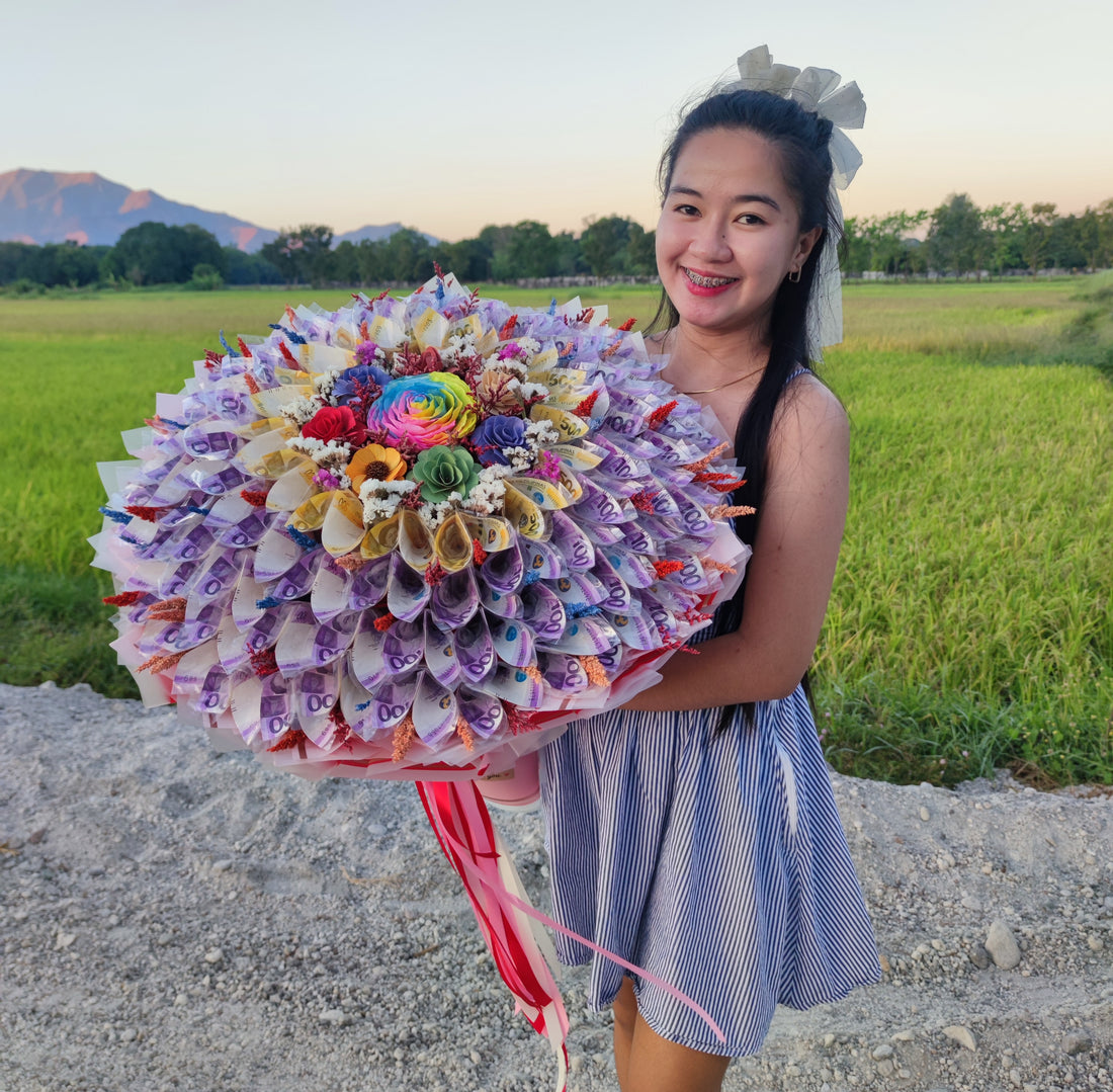 How to make a money bouquet?